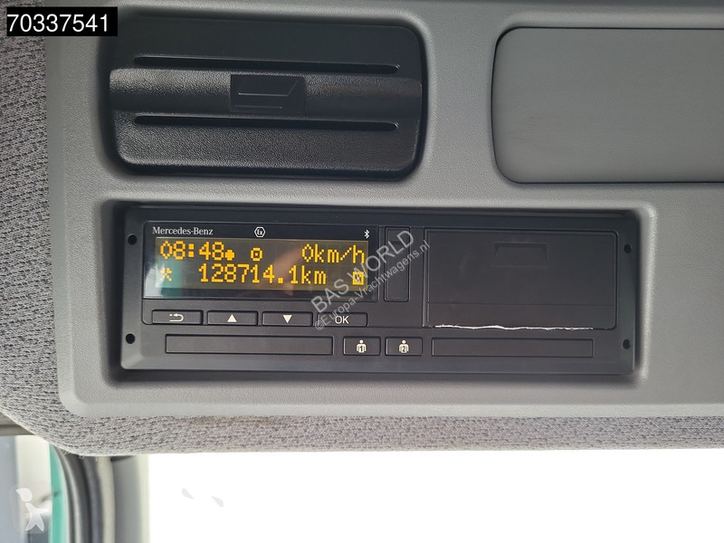 Lastbil Mercedes 1324 4X2 13t 6-Cylinder Engine...