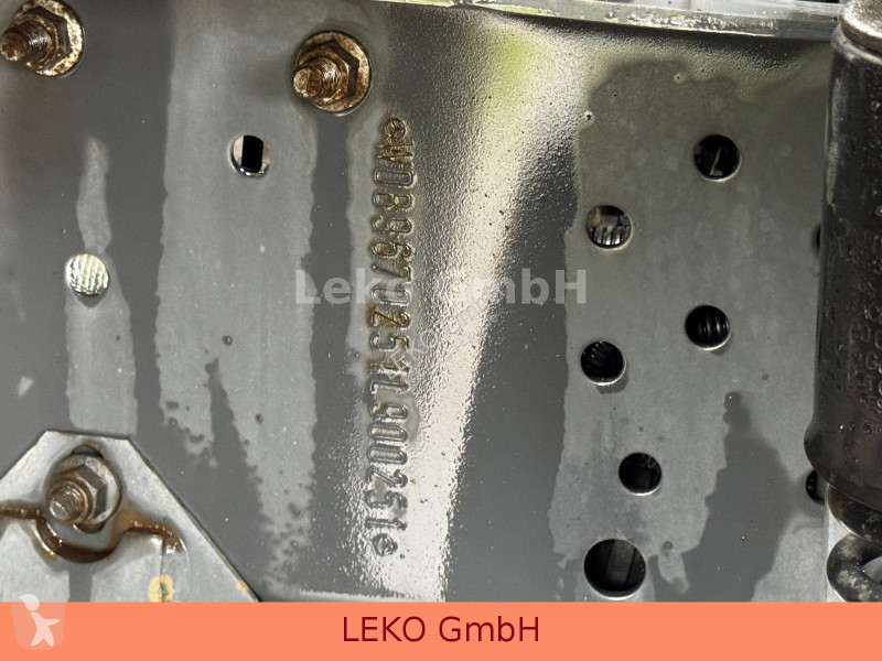 Kamion Mercedes 1218 Mit Carrier Sp 850Mt