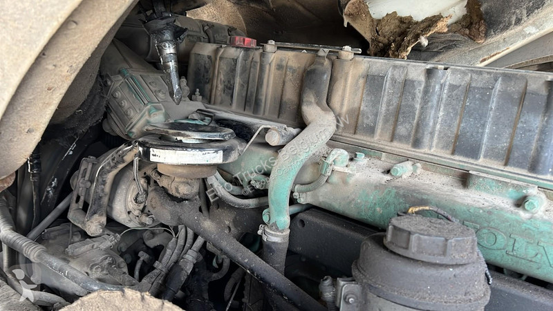 Kamion Volvo - 420 (MANUAL GEARBOX / BOITE...