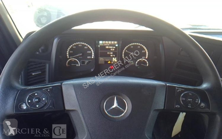 Vrachtwagen Mercedes n/c