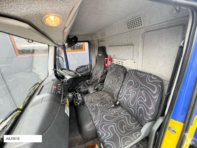 Camion Iveco HIAB XS 099 HIDUO