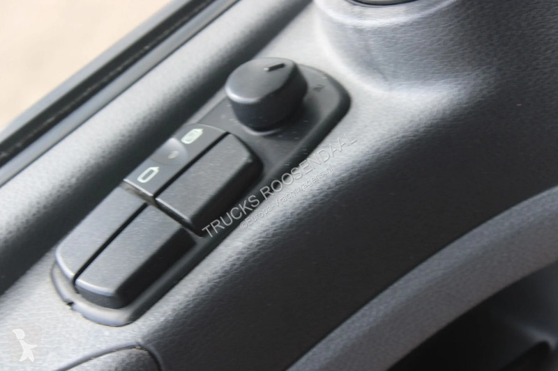 Kamion Mercedes 1218 + EURO 5 + manual