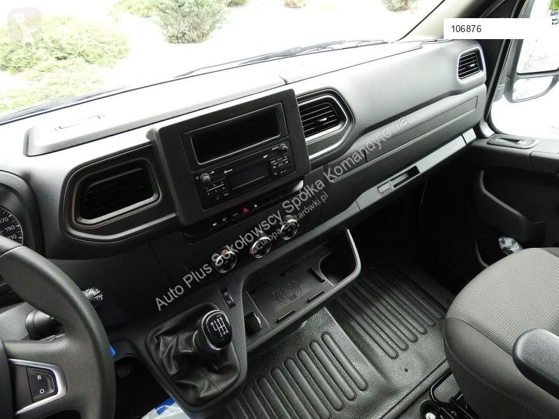 Autoutilitară Renault MASTER PLANDEKA 10 PALET...