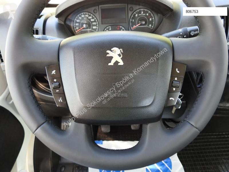 Véhicule utilitaire Peugeot BOXER WYWROTKA...