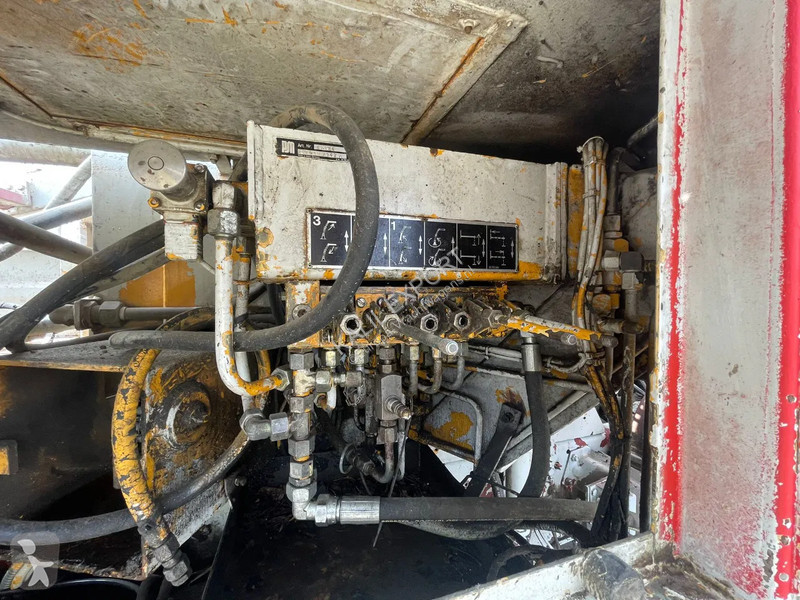 Camion Mercedes SK Concrete Pump Putzmeister 24...