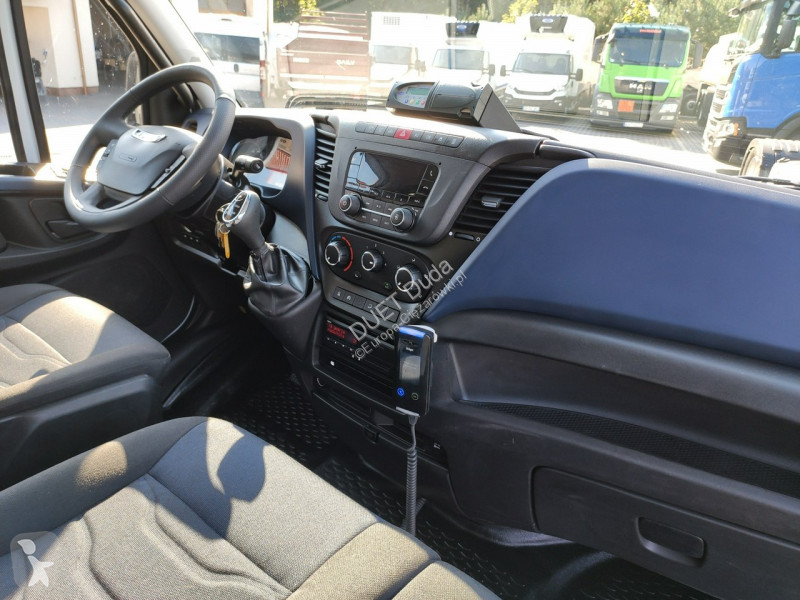 Camião Iveco 70C18 Mroźnia Ściana Grodziowa...