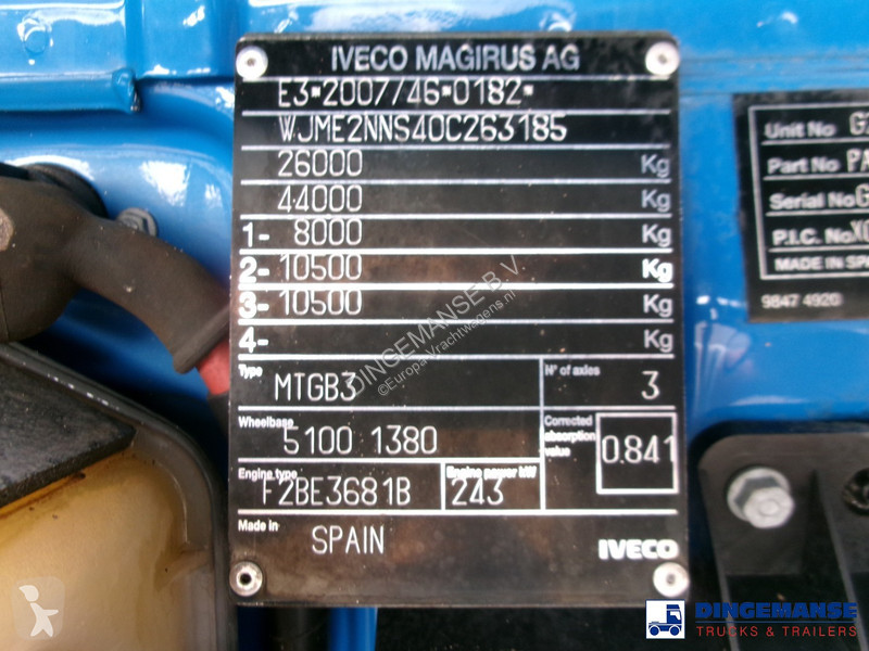 Vrachtwagen Iveco AD260T33 EEV 6X4 + Hiab 377...