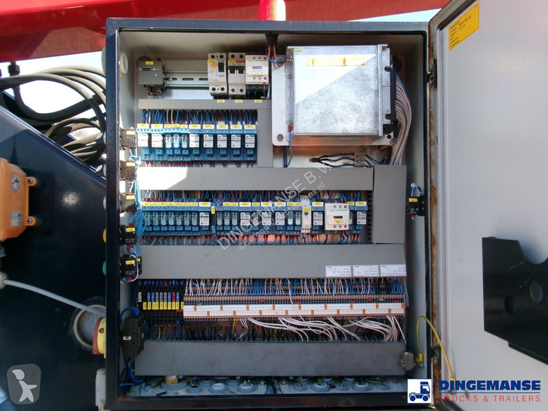 Kamion Mercedes 816 4x2 Bocker AK 32/1500 SPS...