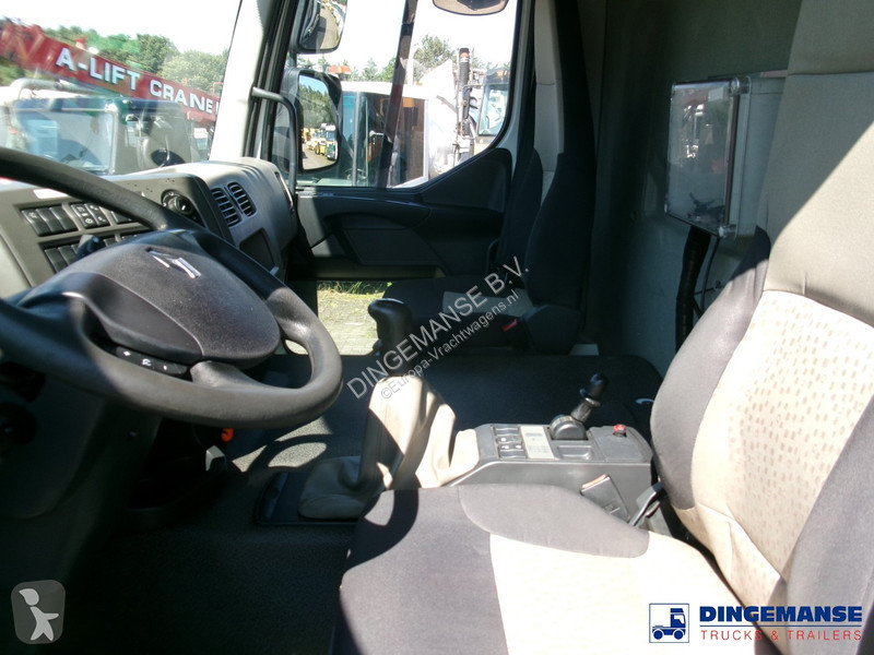 Camion Renault 310 6x2 fuel tank 19 m3 / 5 comp...