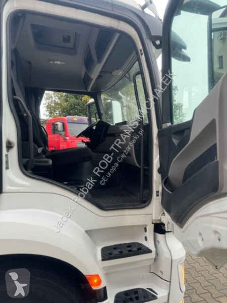 Camion Mercedes 18-46