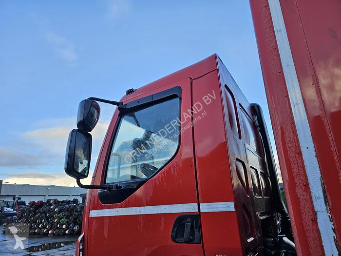 Camion DAF FA- 4x2 |manual gear | loading lift...