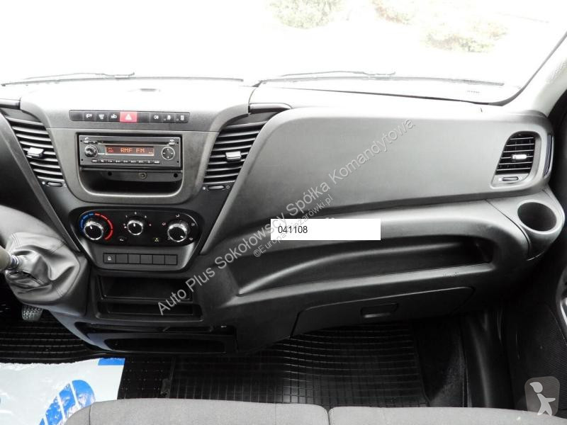 Veículo utilitário Iveco DAILY 35C13 WYWROTKA...