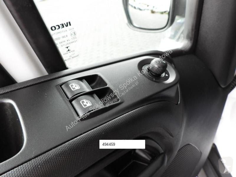 Véhicule utilitaire Iveco DAILY 35S18 PLANDEKA...