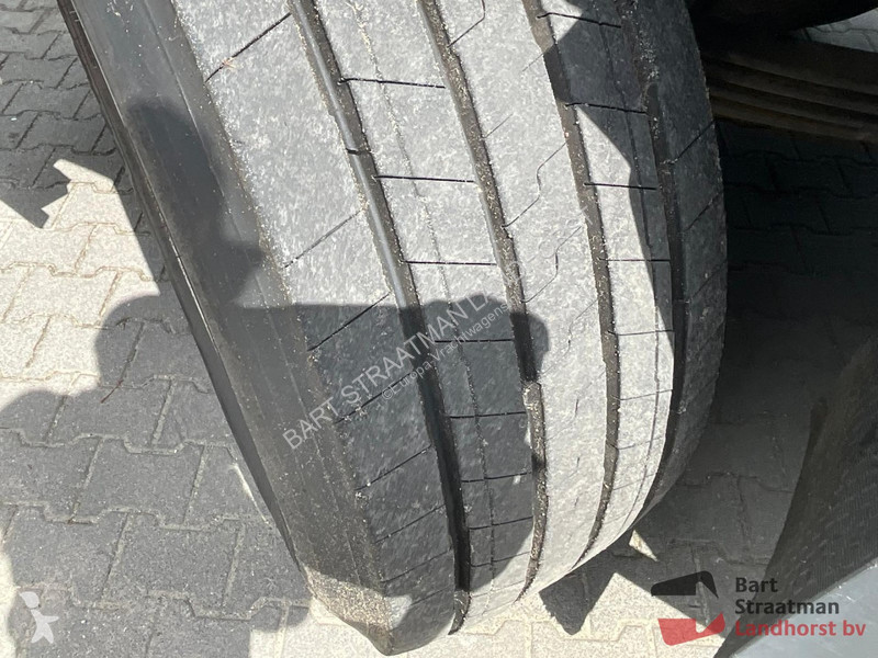 Kamion Volvo 440 10x4 Euro 5 geisoleerde asfalt...