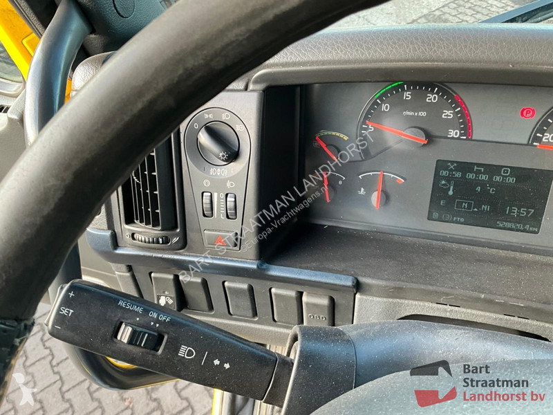 Kamion Volvo 10X4R Euro 5 met 30T HTS Kabel...