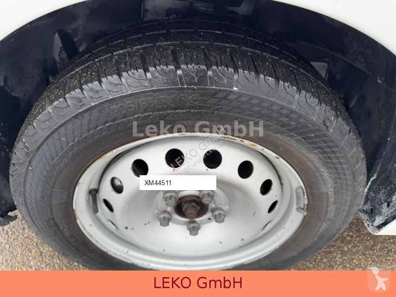 Lastbil Fiat Trafic Mit Carrier Xarios 600