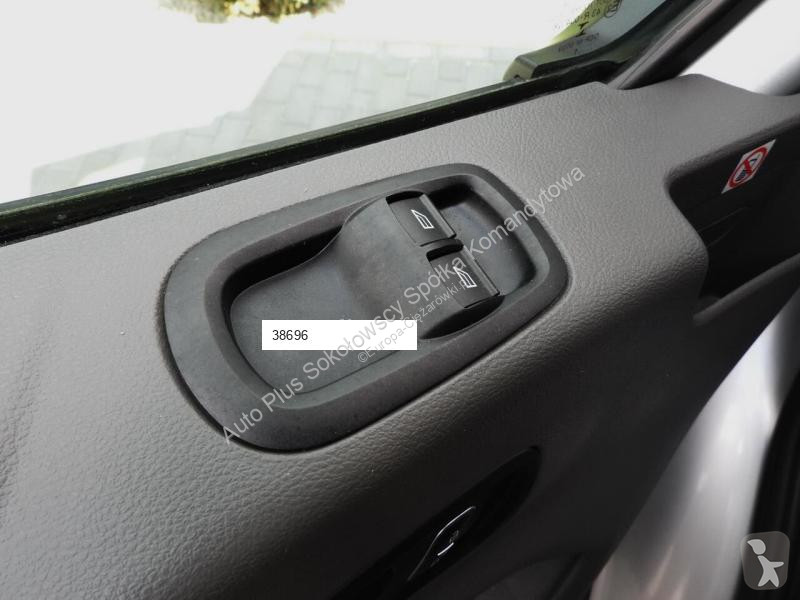 Véhicule utilitaire Ford TRANSIT PLANDEKA 10...