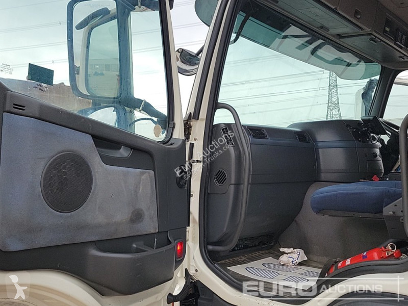 Camion Volvo FM340