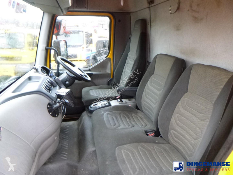 شاحنة DAF 55220 4X2 RHD Whale vacuum tank 8.1 m3