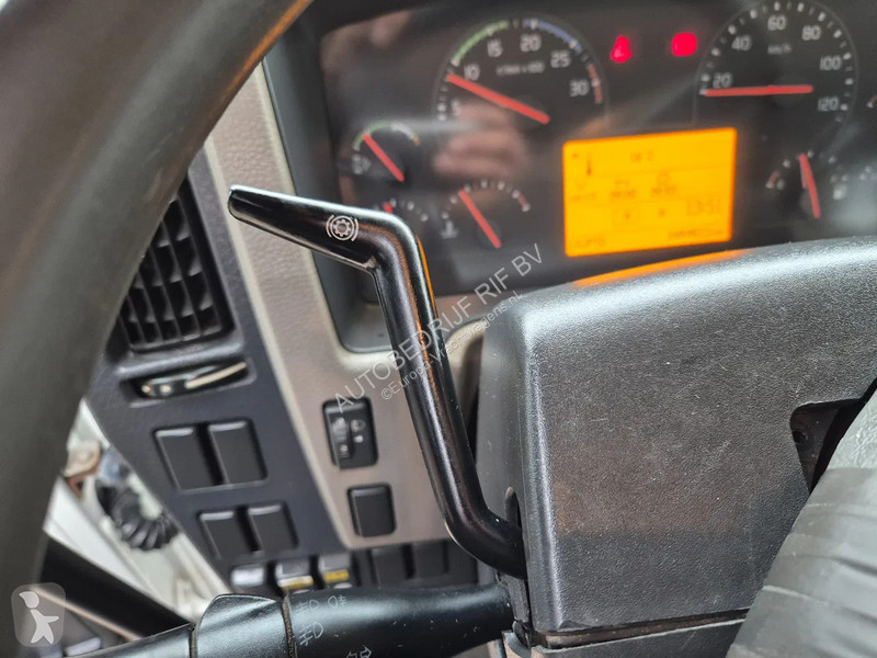 شاحنة Volvo 250 E6 DoKa 7 Sitze/ Abschlepp/...