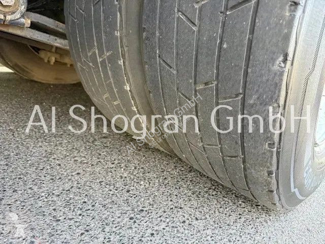 شاحنة مقطورة Renault T480...