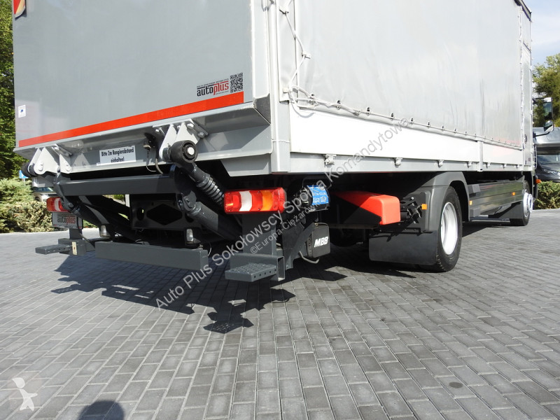 شاحنة Mercedes 1221 ATEGO