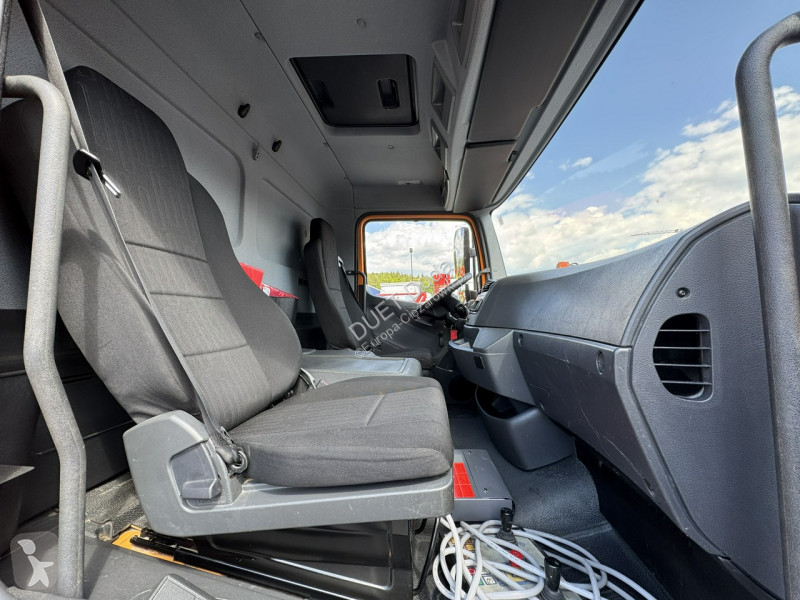 Camion Mercedes 718 E6 4x4 Zwyżka PALFINGER...