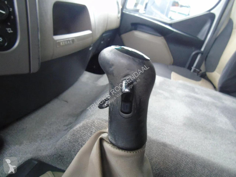 شاحنة Renault 410DXI + 8X4 + MANUAL + SPRING