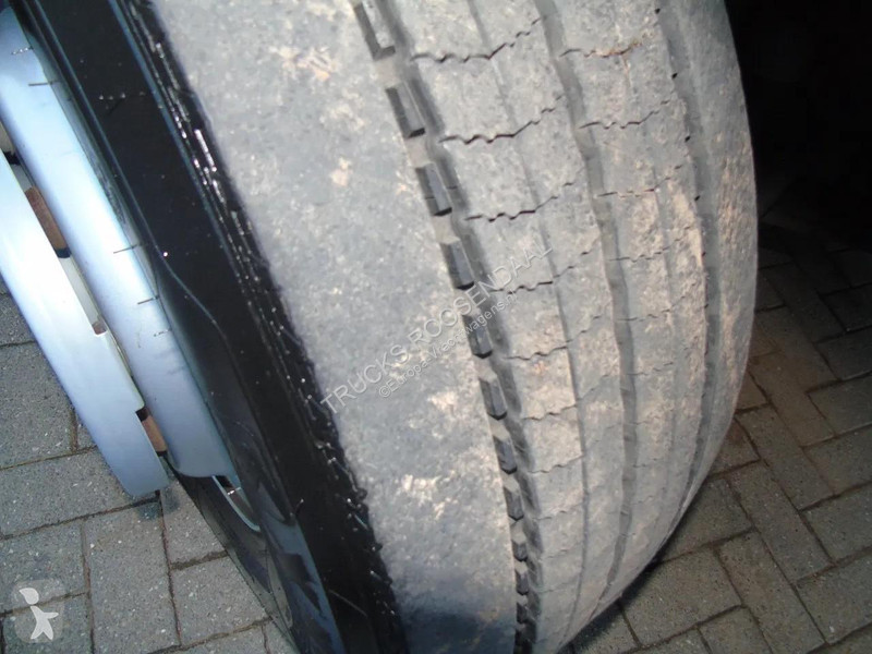 شاحنة Volvo 460 + TRS COOLING + LIFT + EURO 6