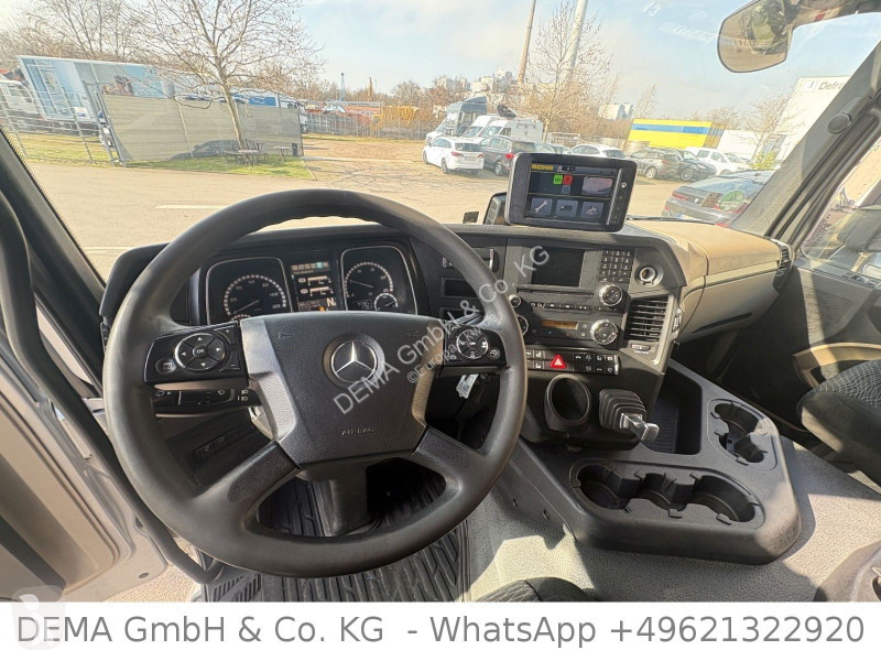 شاحنة Mercedes...