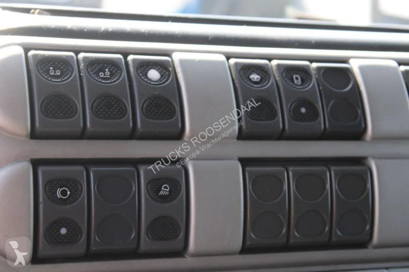 شاحنة Iveco 310 + 6X2 EURO 5 + CARRIER + LIFT