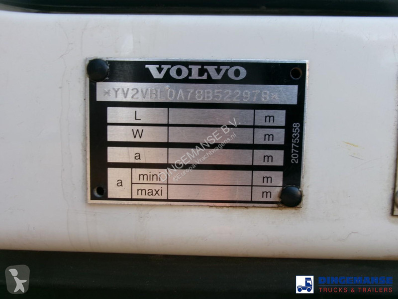 Lastbil Volvo 280 4x2 fuel tank 13.3 m3 / 4 comp