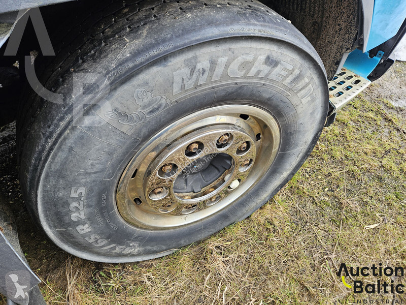 شاحنة Volvo 480
