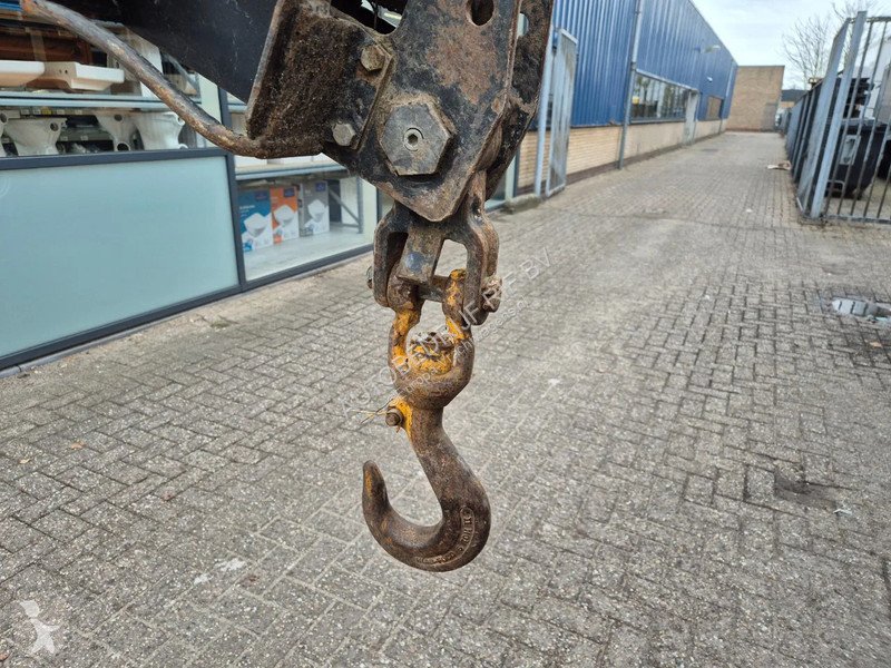 Mercedes 1823/ 4X4/ Kipper/ Krane/ 3X Sper truck