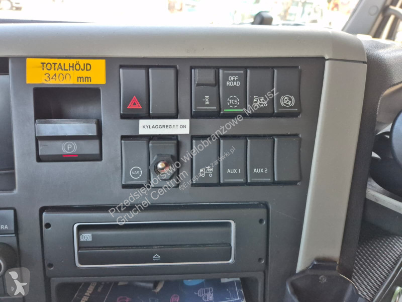 Камион Volvo FM 340 / CARRIER I350 / LIFT ZEPRO