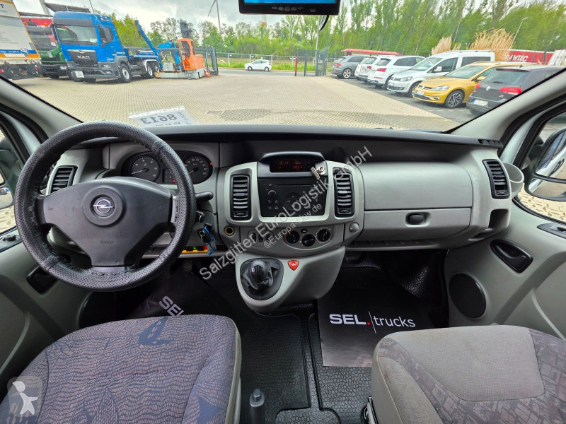 شاحنة Opel Vivaro 2.5 CDTI / Versalift ET-30-NE-XS