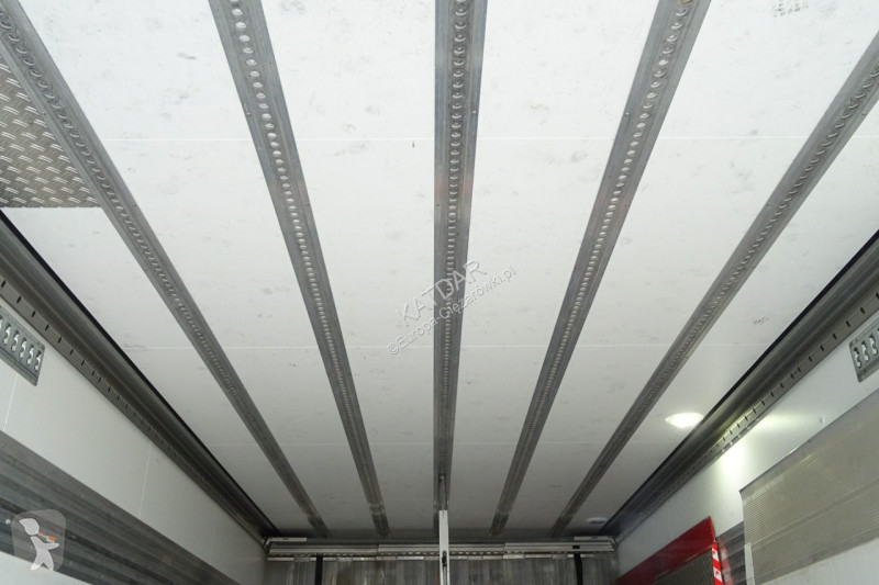 شاحنة Mercedes 2840 Syp euro 6 chłodni 3 osie...