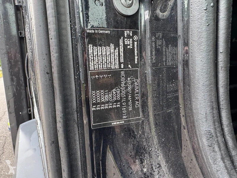 شاحنة Mercedes 1843 4X2 EURO 6 KASSBOHRER...