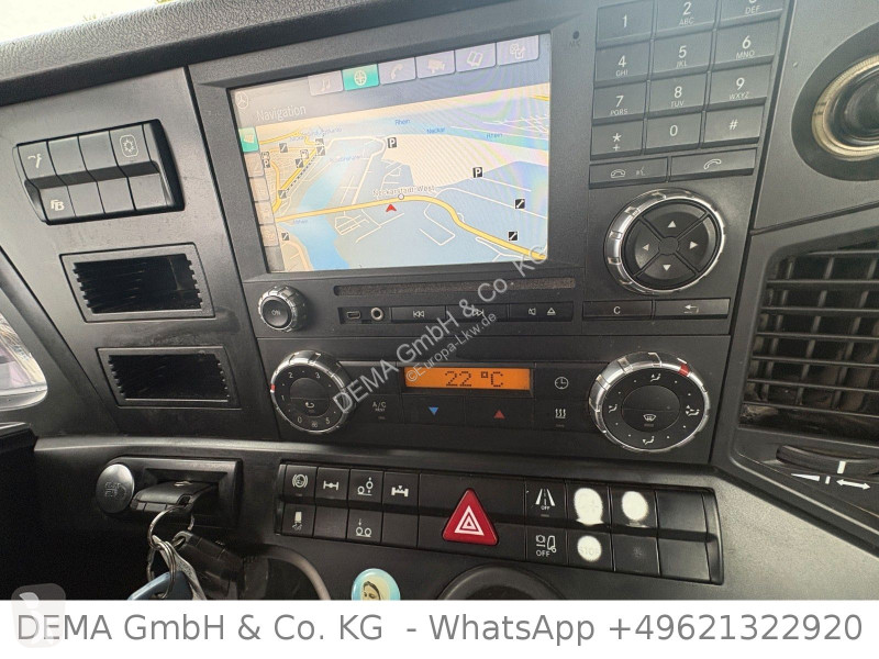 شاحنة Mercedes...