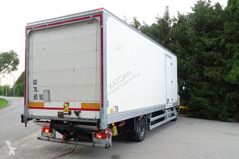 شاحنة DAF LF 220 Euro 6 kontener 18p winda...
