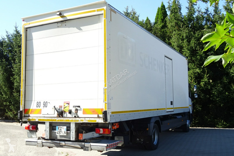 Камион Mercedes 1218 Euro 6 kontener 20pal...