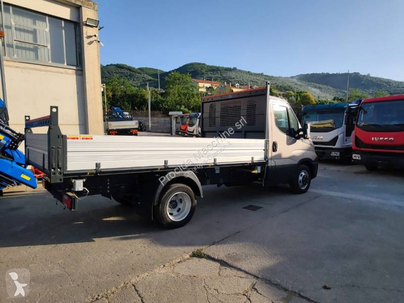 شاحنة Iveco