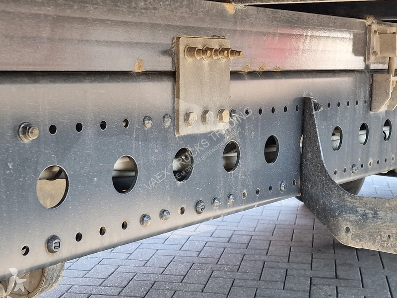 شاحنة Mercedes 1223 4x2 Box with sidedoors -...