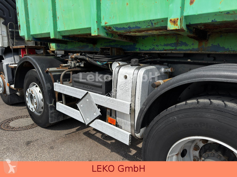 Lastbil Volvo 380  8x4 Abrollkipper