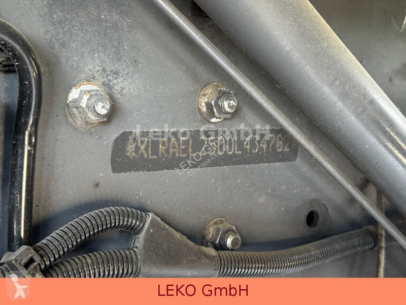 شاحنة DAF 210 FA  Fleischhacken ( MEAT )