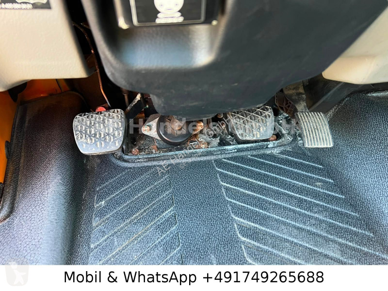 شاحنة Mercedes U423...