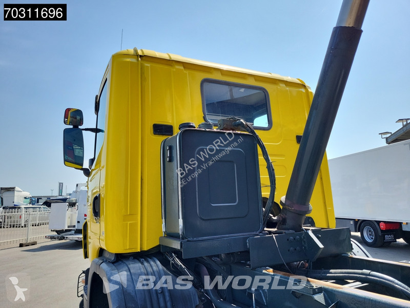 شاحنة Scania 420  8X6 8x6 Steel suspension 18m3...
