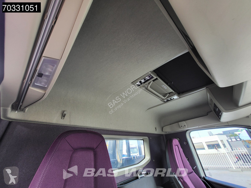 Camion Volvo 460 8X4 Palfinger PK24.001 SLD...