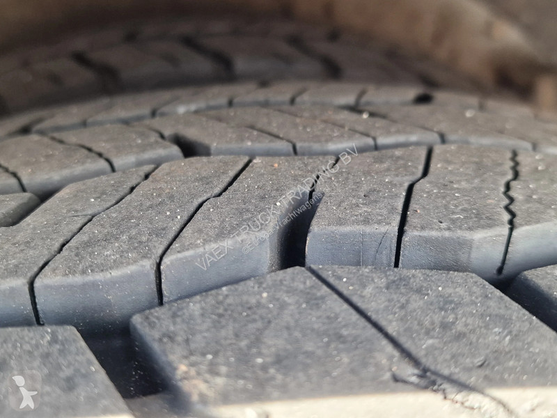 Camion Volvo 250 Thermoking T-1200R - Full air...