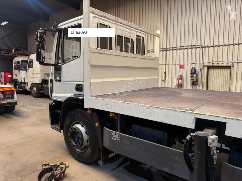 Vrachtwagen Iveco PK18002EH